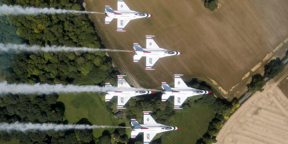 Aerei dell'aeronautica militare in volo