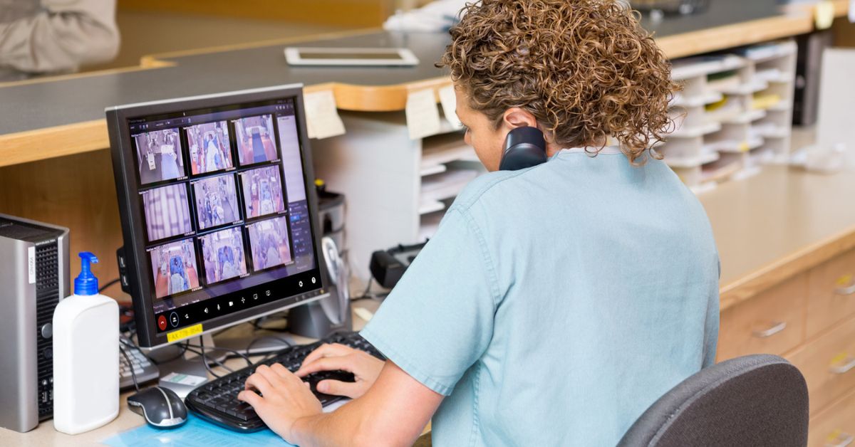 Healthcare provider observing multiple patients using a telesitter solution