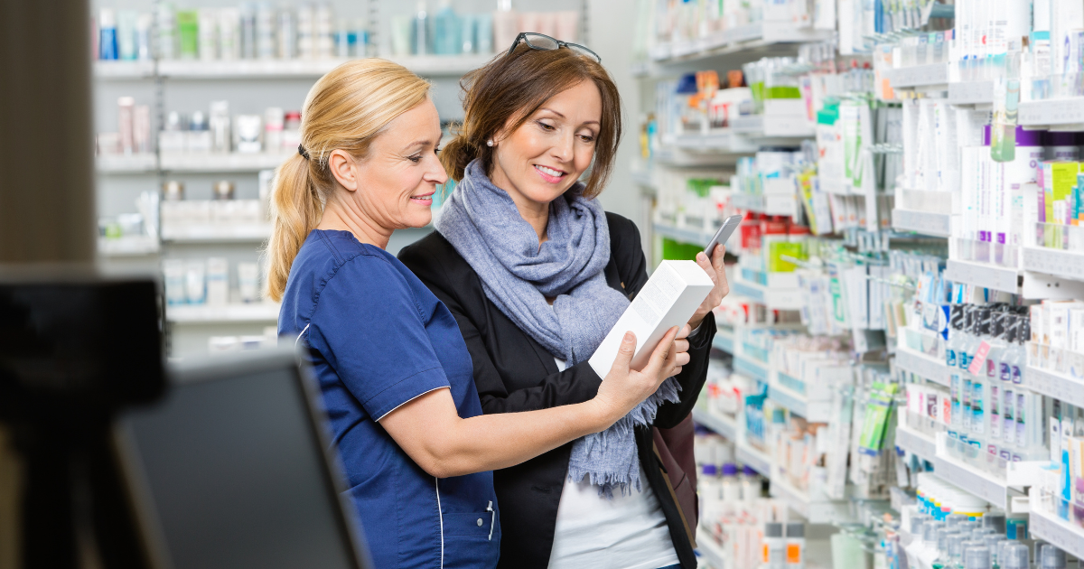 Pharmacist helping customer - pharma marketing