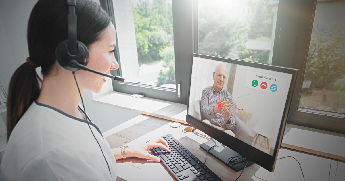 Provider offering Virtual Care Management services to a patient using her desktop