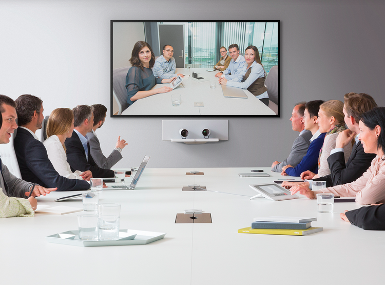 comunicación entre el equipo mediante videoconferencia