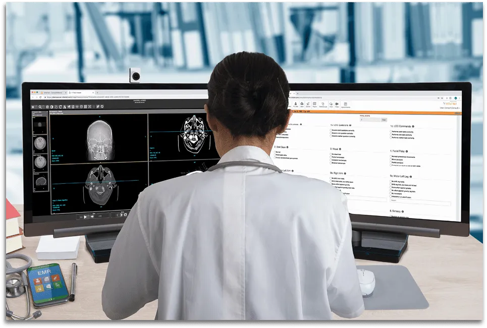 médecin utilisant une plateforme de soins virtuels sur ordinateur